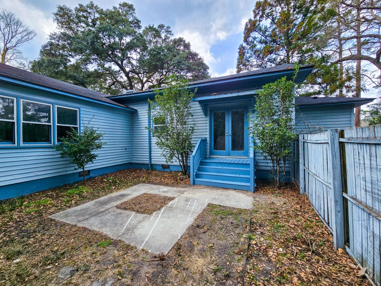 127 Meadowlake Drive Photo 6