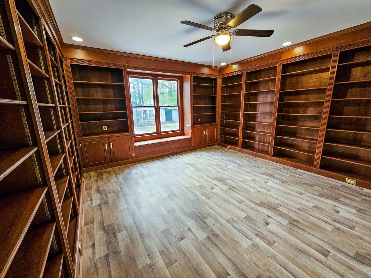 127 Meadowlake Drive Photo 63