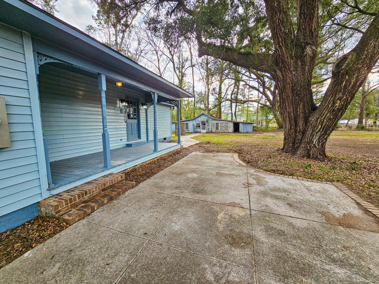 127 Meadowlake Drive Photo 8