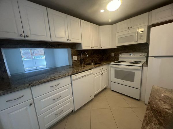 2615 NE 3rd Court, Unit 213, Boynton Beach, FL 33435
