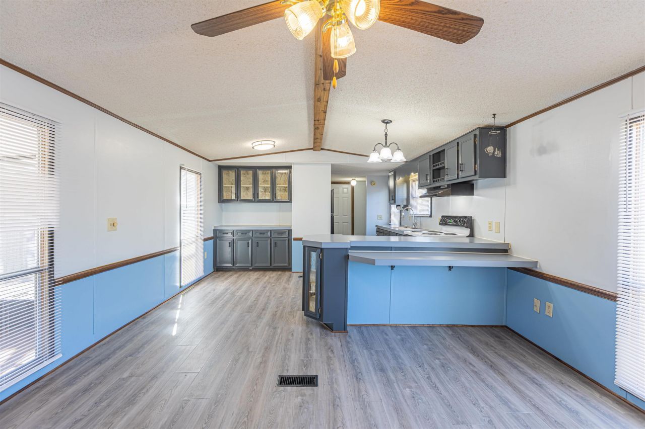 1525 Virgo Ln. Photo 10