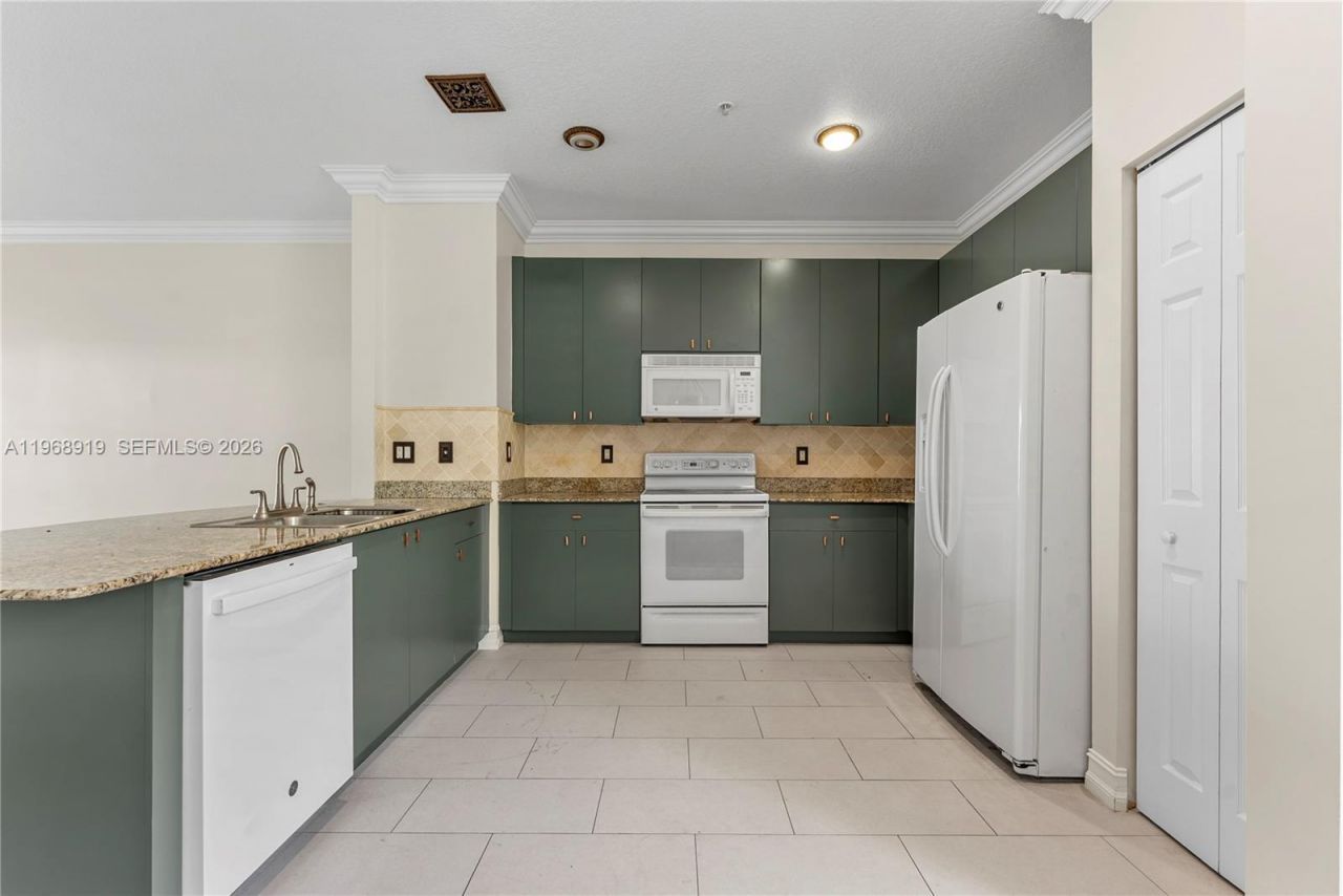 71 Atlantic Grove Way, Delray Beach, FL 33444 Photo