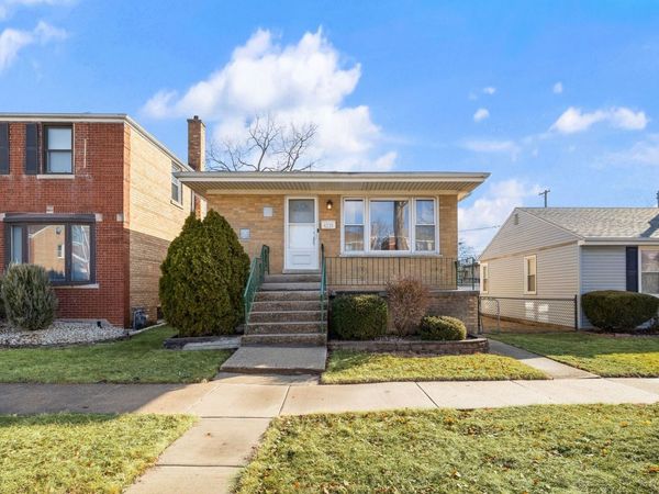 4239 Park Avenue, Brookfield, IL 60513