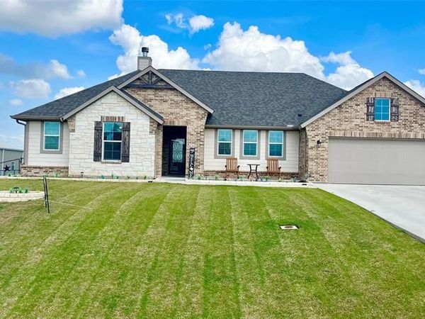 150 Spanish Moss Trail, Rhome, TX 76078