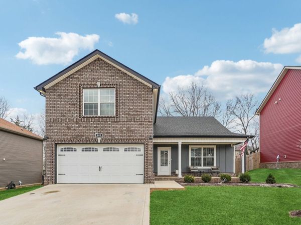 803 Lillian Grace Dr, Clarksville, TN 37043