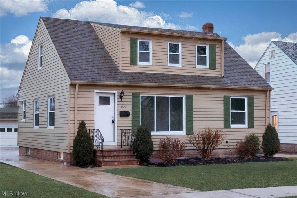 31931 Dickerson Road, Willowick, OH 44095 Main Photo