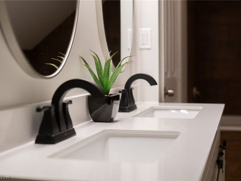 31931 Dickerson Road, Willowick, OH 44095 Photo 14