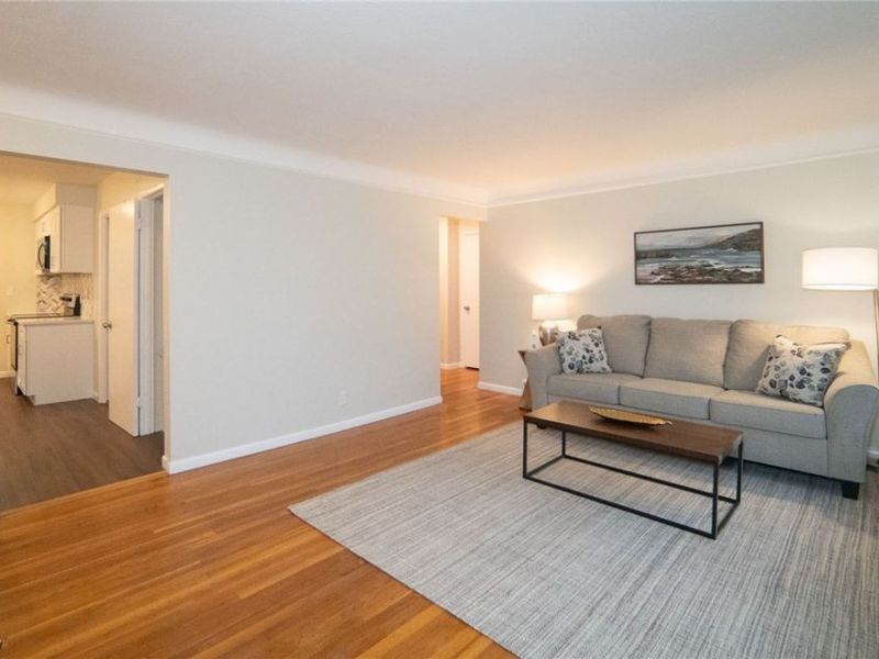 31931 Dickerson Road, Willowick, OH 44095 Photo 2