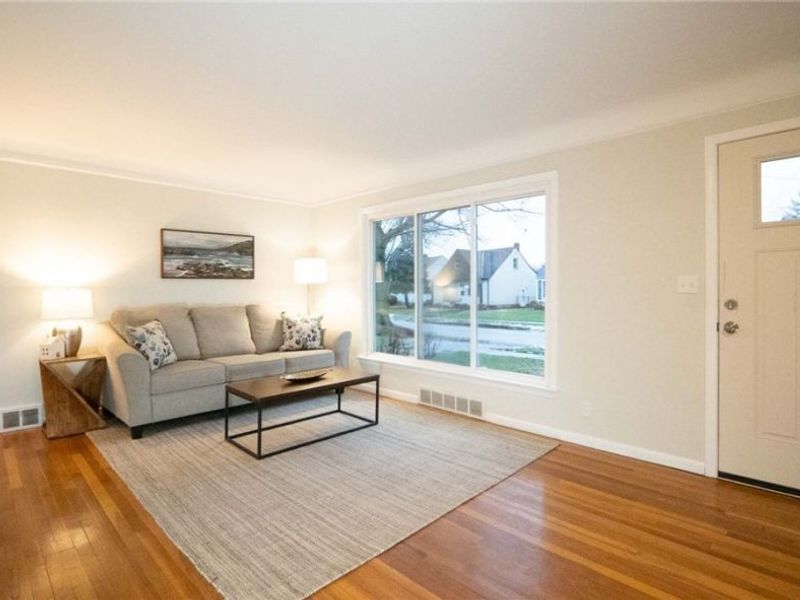 31931 Dickerson Road, Willowick, OH 44095 Photo 3