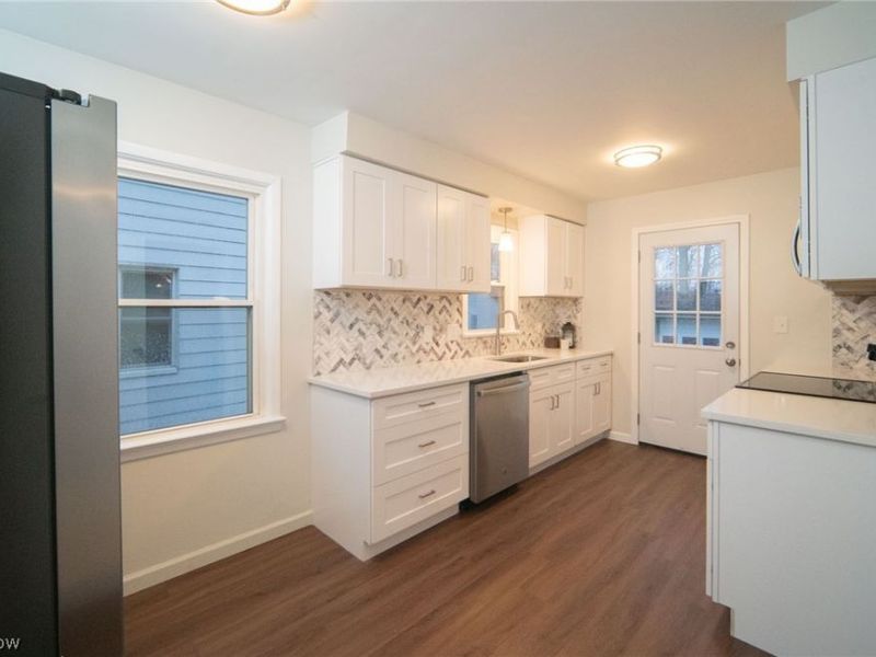 31931 Dickerson Road, Willowick, OH 44095 Photo 5