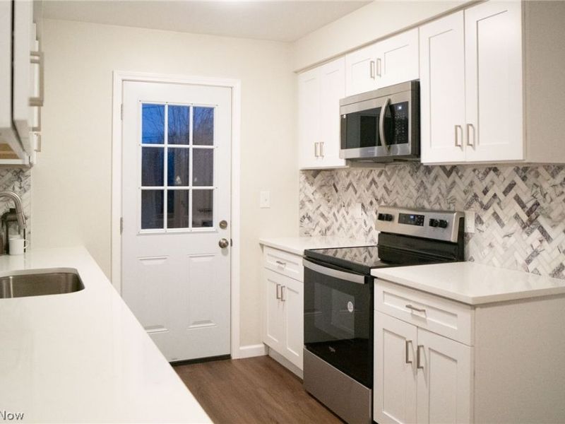 31931 Dickerson Road, Willowick, OH 44095 Photo 7