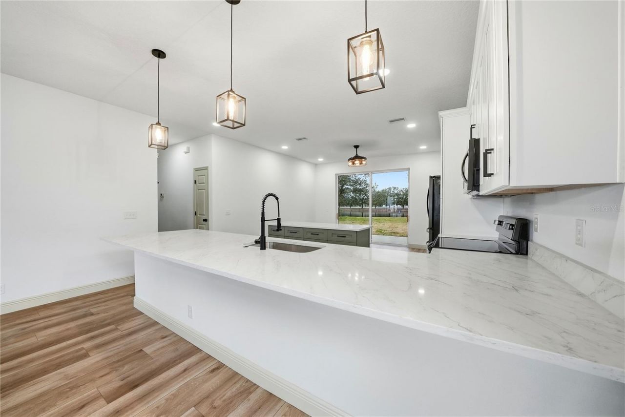 6931 34th Avenue E, Palmetto, FL 34221 Photo