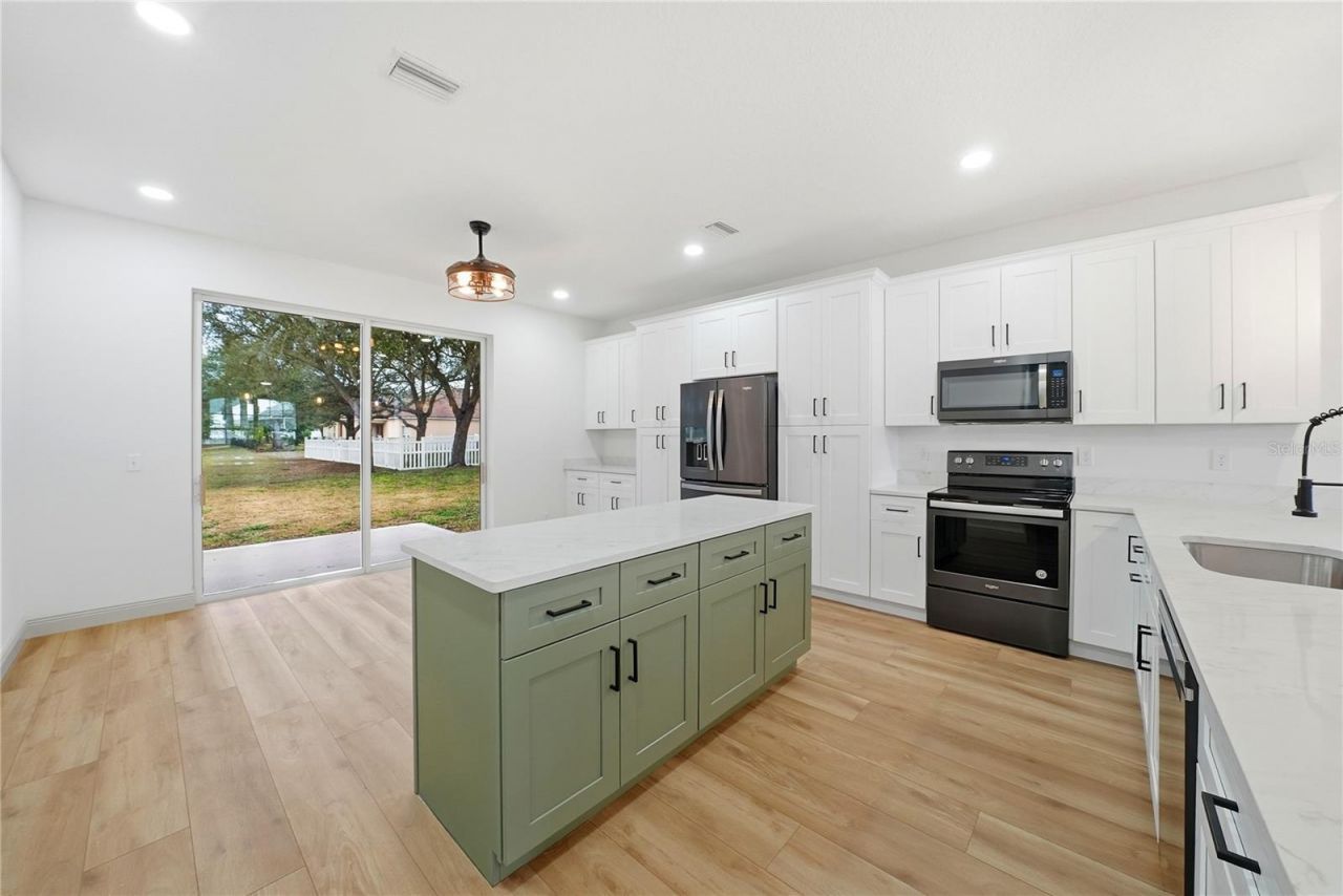 6931 34th Avenue E, Palmetto, FL 34221 Photo