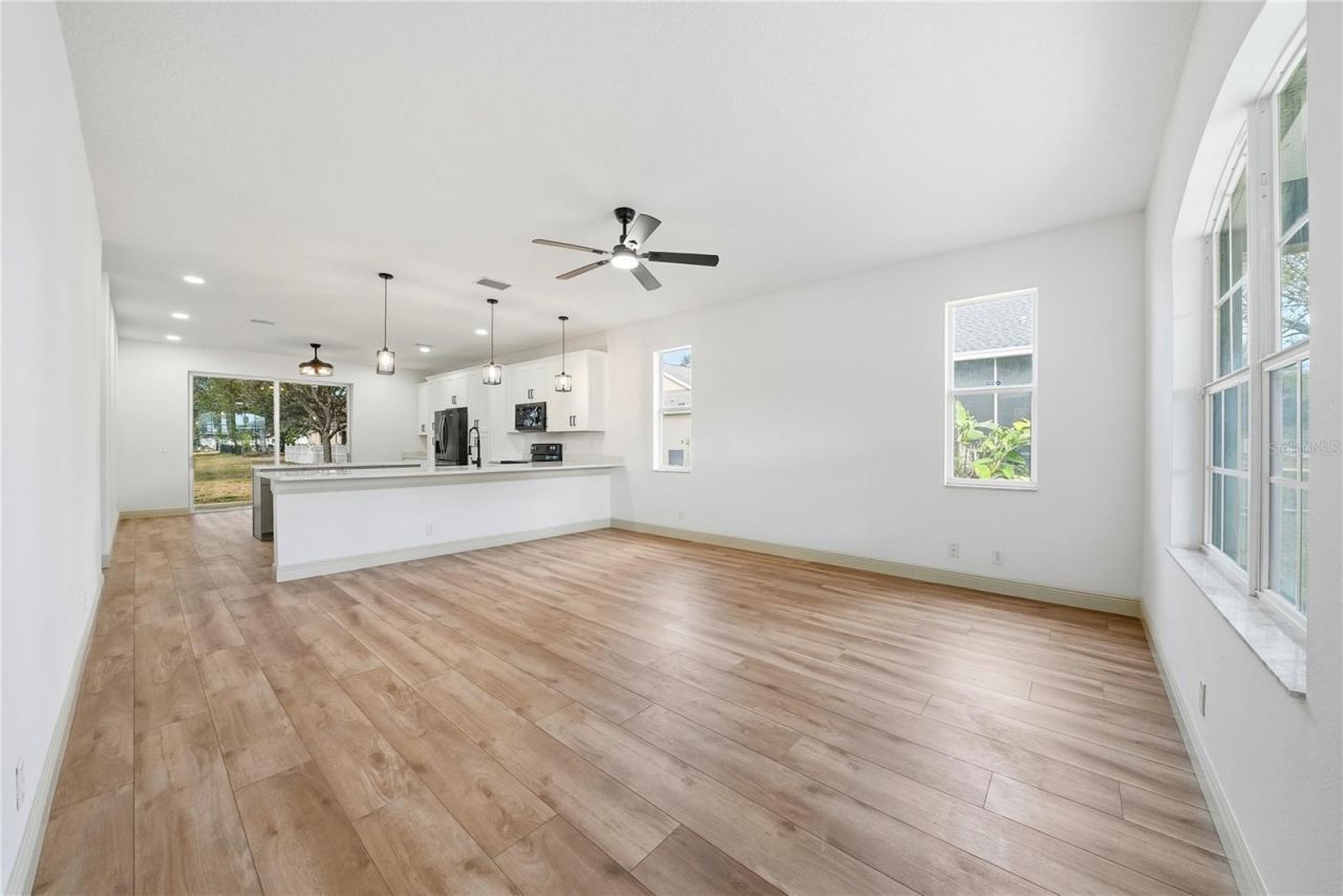 6931 34th Avenue E, Palmetto, FL 34221 Photo