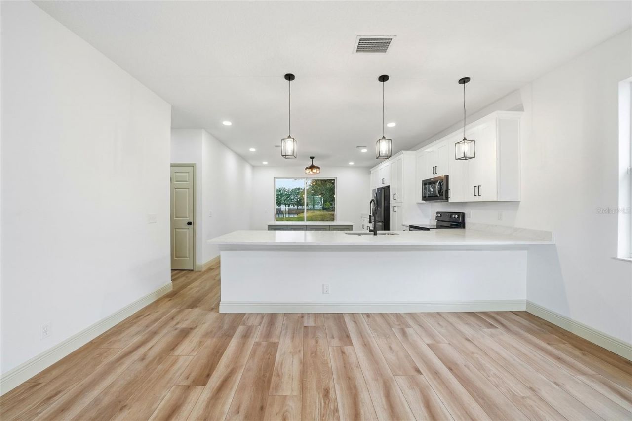 6931 34th Avenue E, Palmetto, FL 34221 Photo