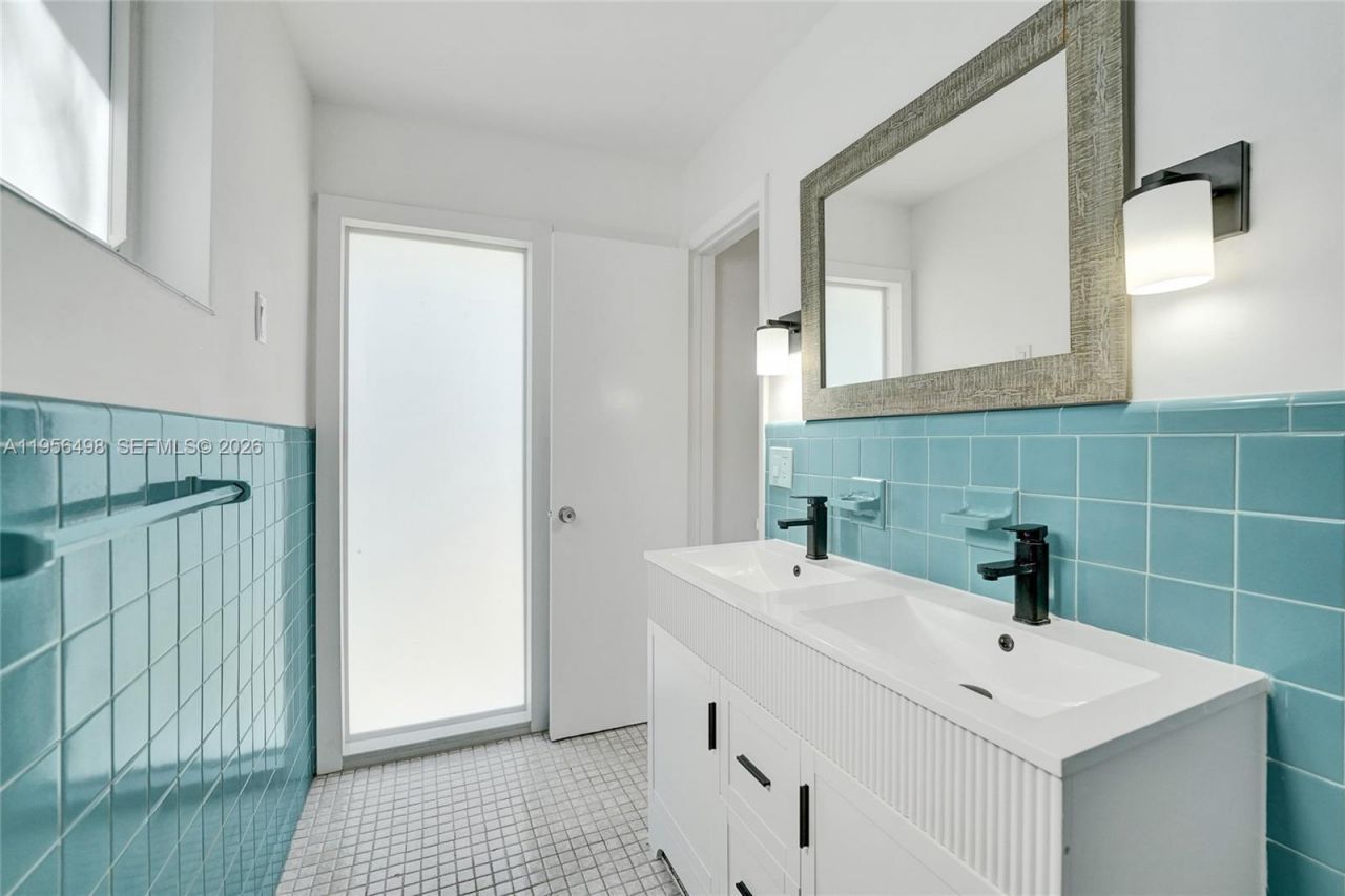 3816 W Park Rd , Hollywood, FL 33021 Photo