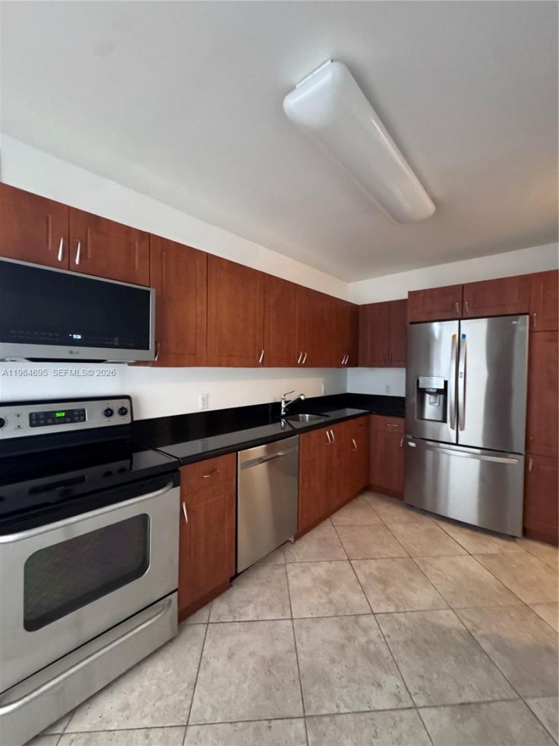 401 N 69th St, Unit 607, Miami Beach, FL 33141 Photo