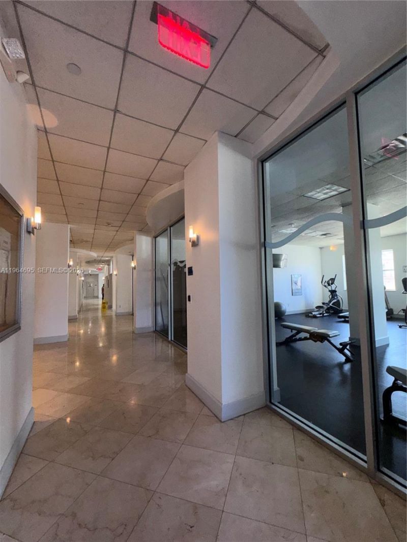 401 N 69th St, Unit 607, Miami Beach, FL 33141 Photo