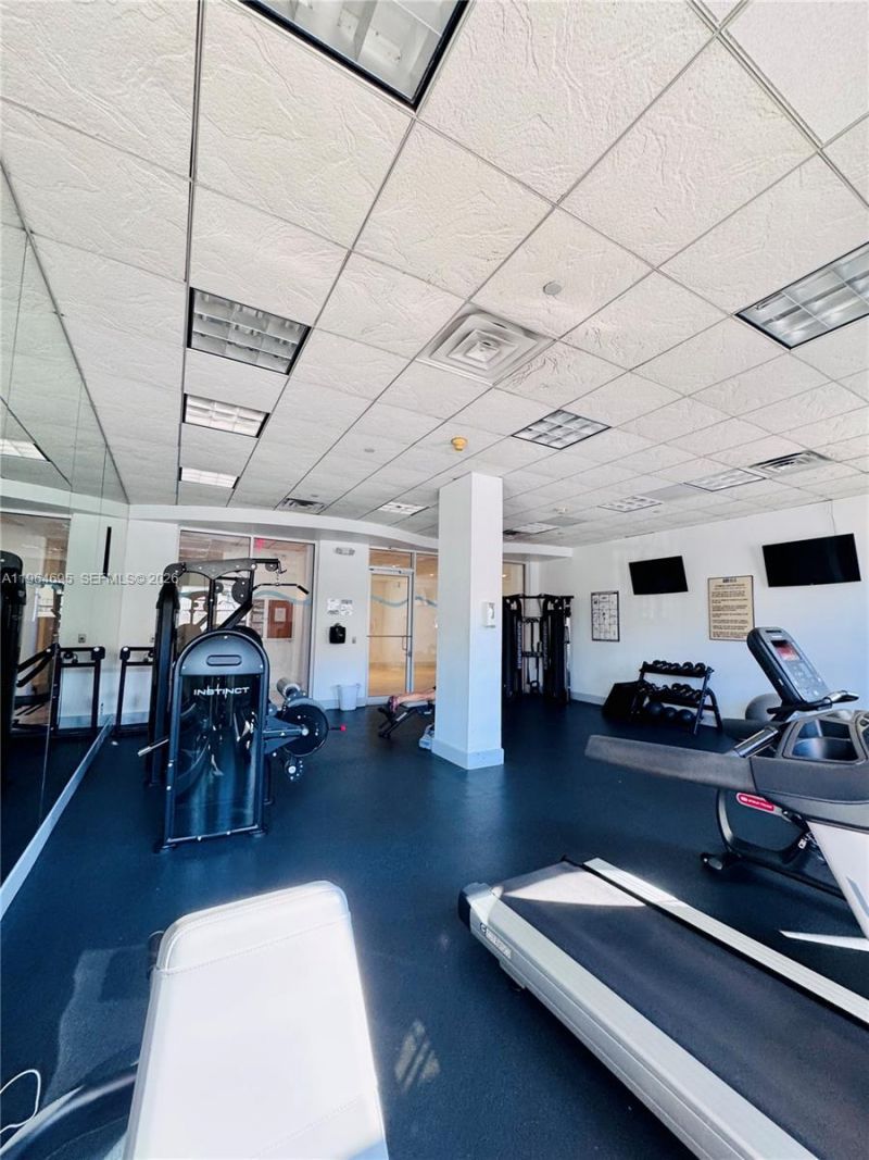 401 N 69th St, Unit 607, Miami Beach, FL 33141 Photo