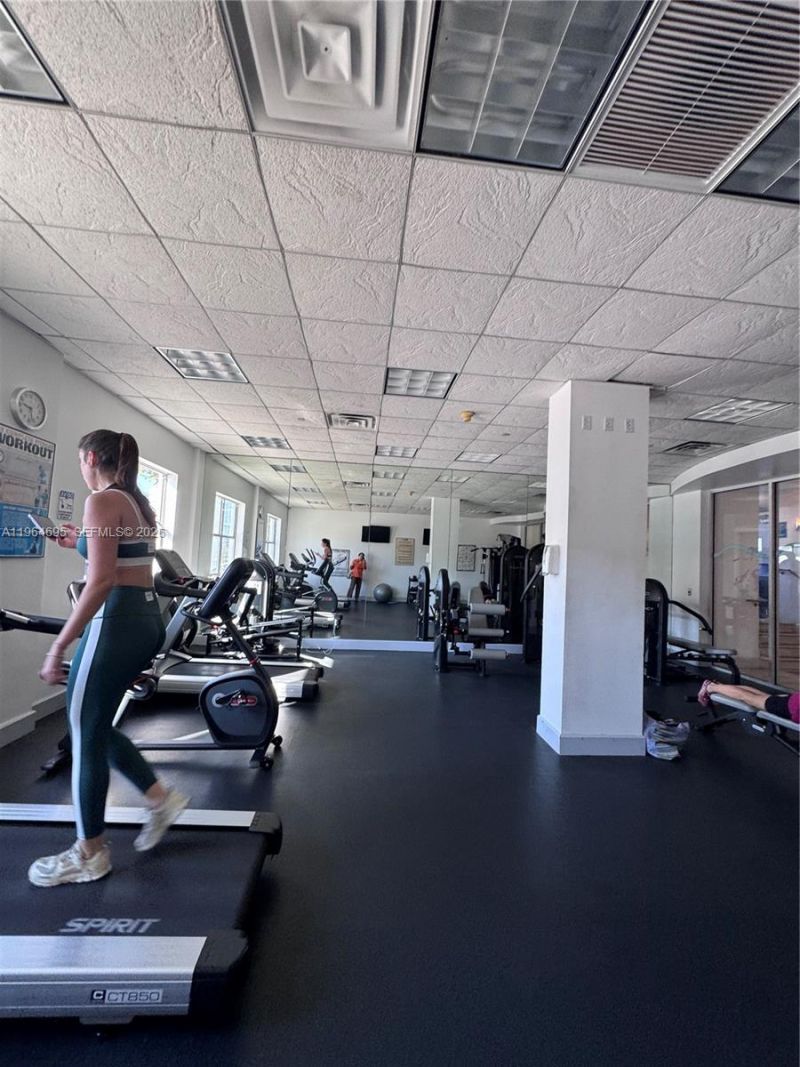 401 N 69th St, Unit 607, Miami Beach, FL 33141 Photo