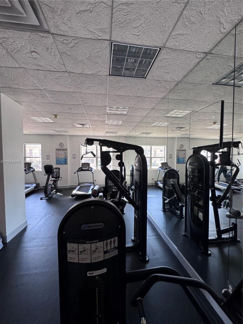 401 N 69th St, Unit 607, Miami Beach, FL 33141 Photo