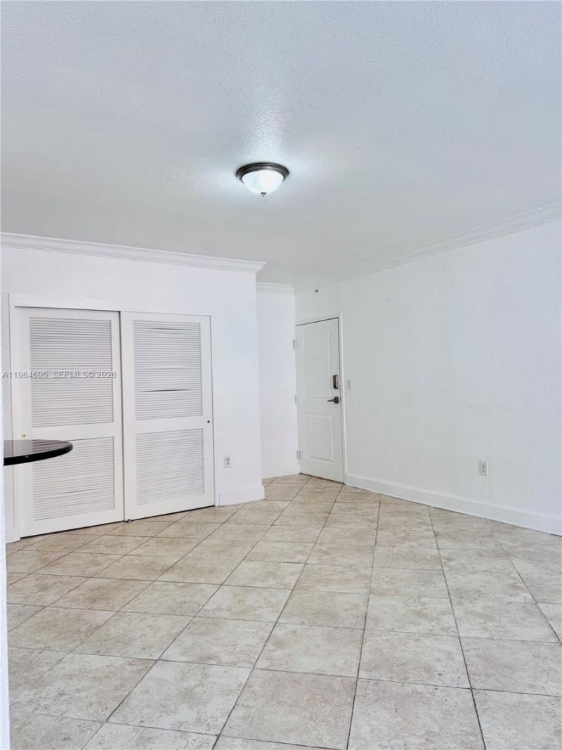 401 N 69th St, Unit 607, Miami Beach, FL 33141 Photo