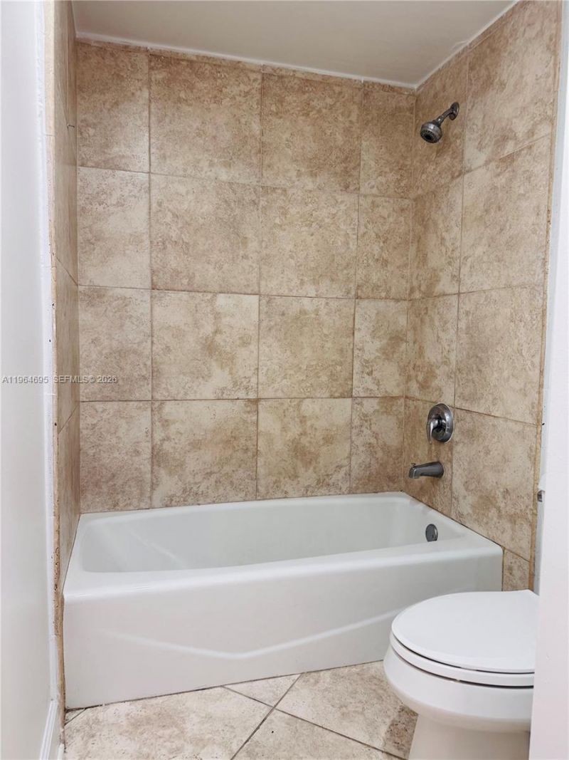 401 N 69th St, Unit 607, Miami Beach, FL 33141 Photo