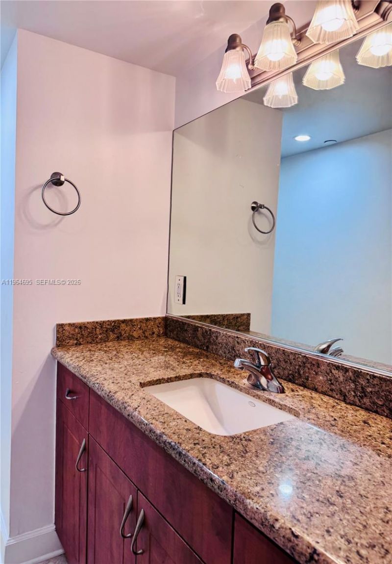 401 N 69th St, Unit 607, Miami Beach, FL 33141 Photo