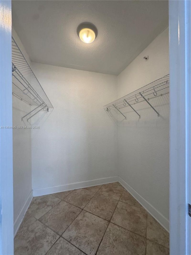 401 N 69th St, Unit 607, Miami Beach, FL 33141 Photo