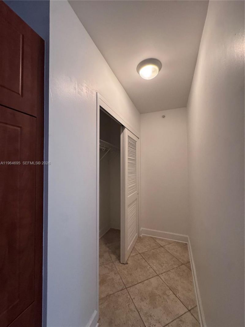 401 N 69th St, Unit 607, Miami Beach, FL 33141 Photo
