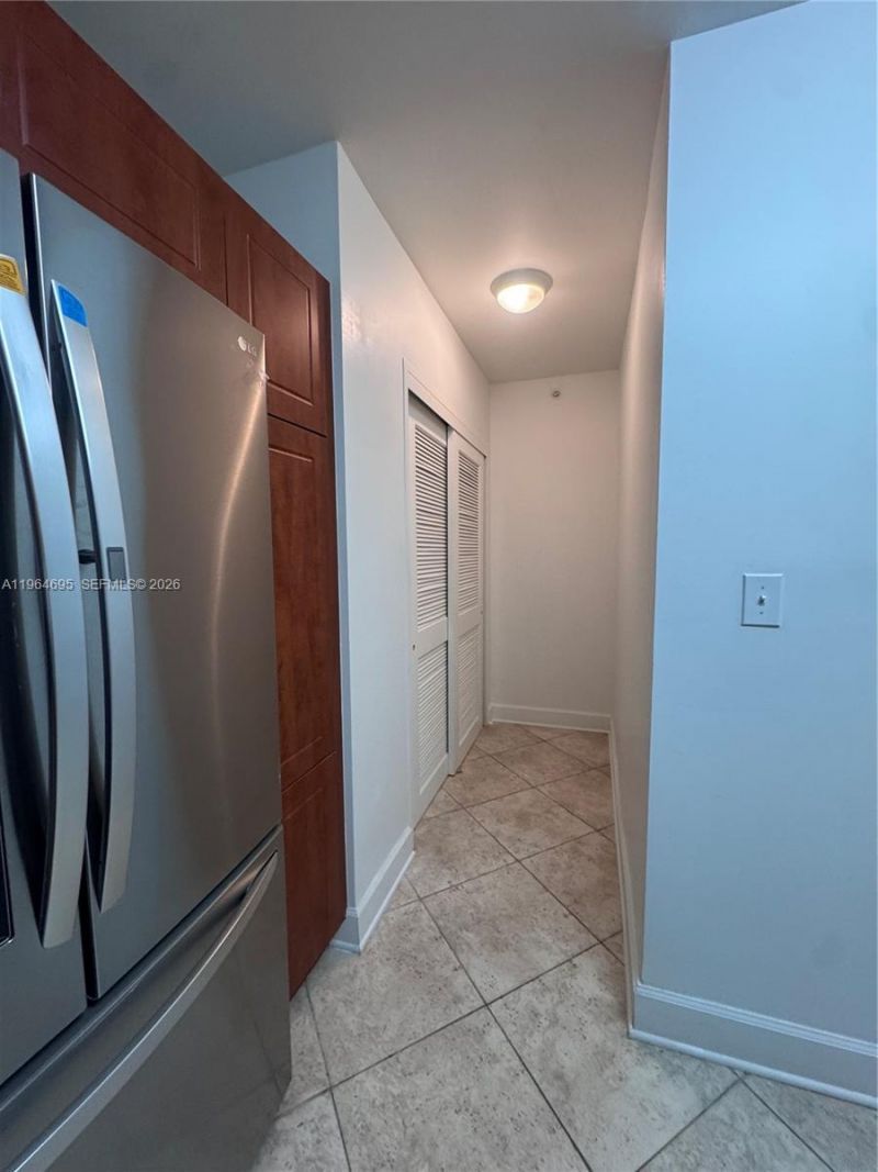 401 N 69th St, Unit 607, Miami Beach, FL 33141 Photo