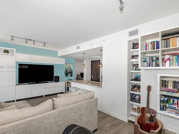 999 SW 1st Ave, Unit 3215, Miami, FL 33130