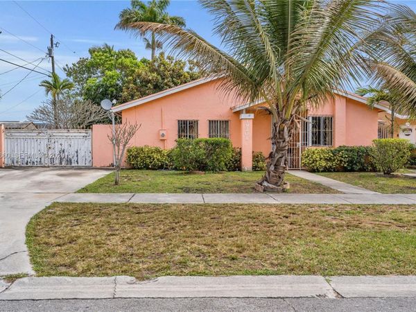 19201 SW 123rd Ave, Miami, FL 33177