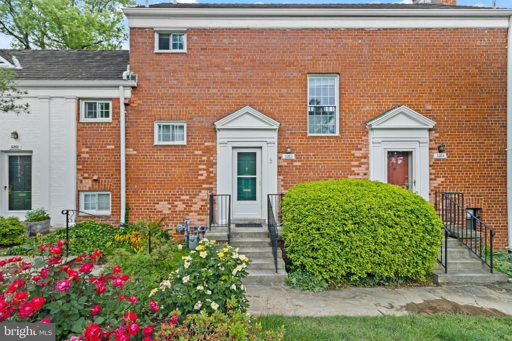 3282 Martha Custis Drive, Alexandria, VA 22302 Main Photo