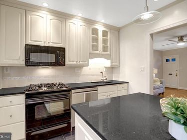 1201 S BARTON STREET, Unit 182, ARLINGTON, VA 22204