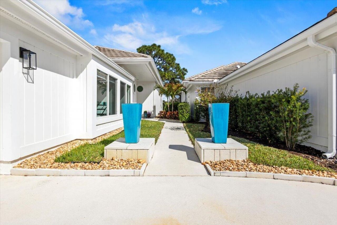 2253 NW Seagrass Drive, Palm City, FL 34990 Photo