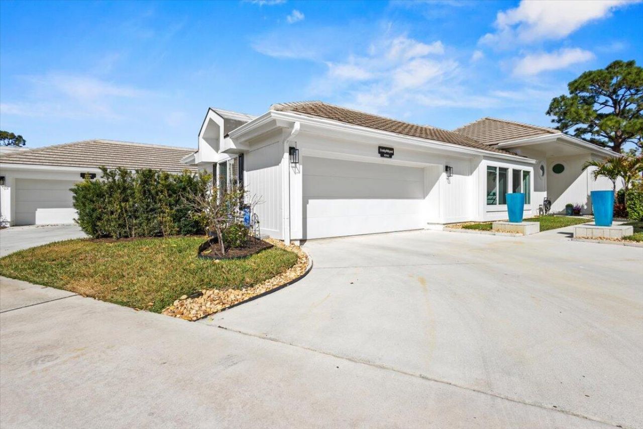 2253 NW Seagrass Drive, Palm City, FL 34990 Photo