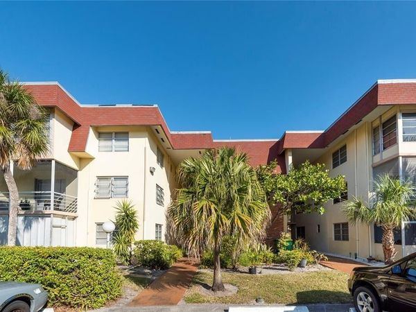 3071 NW 47th Ter, Unit 319, Lauderdale Lakes, FL 33313