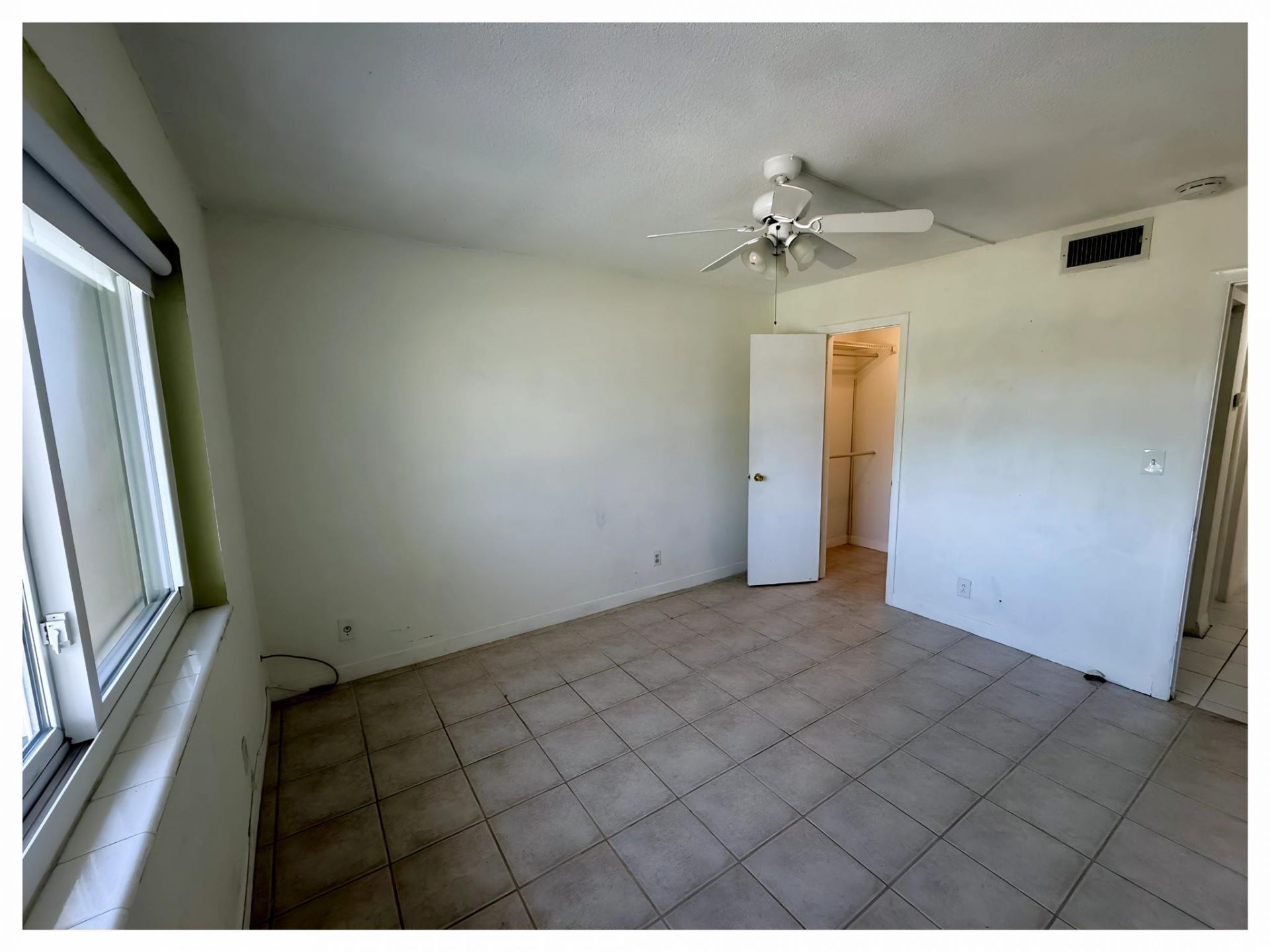 3071 NW 47th Terrace, Unit 319, Lauderdale Lakes, FL 33313 Photo