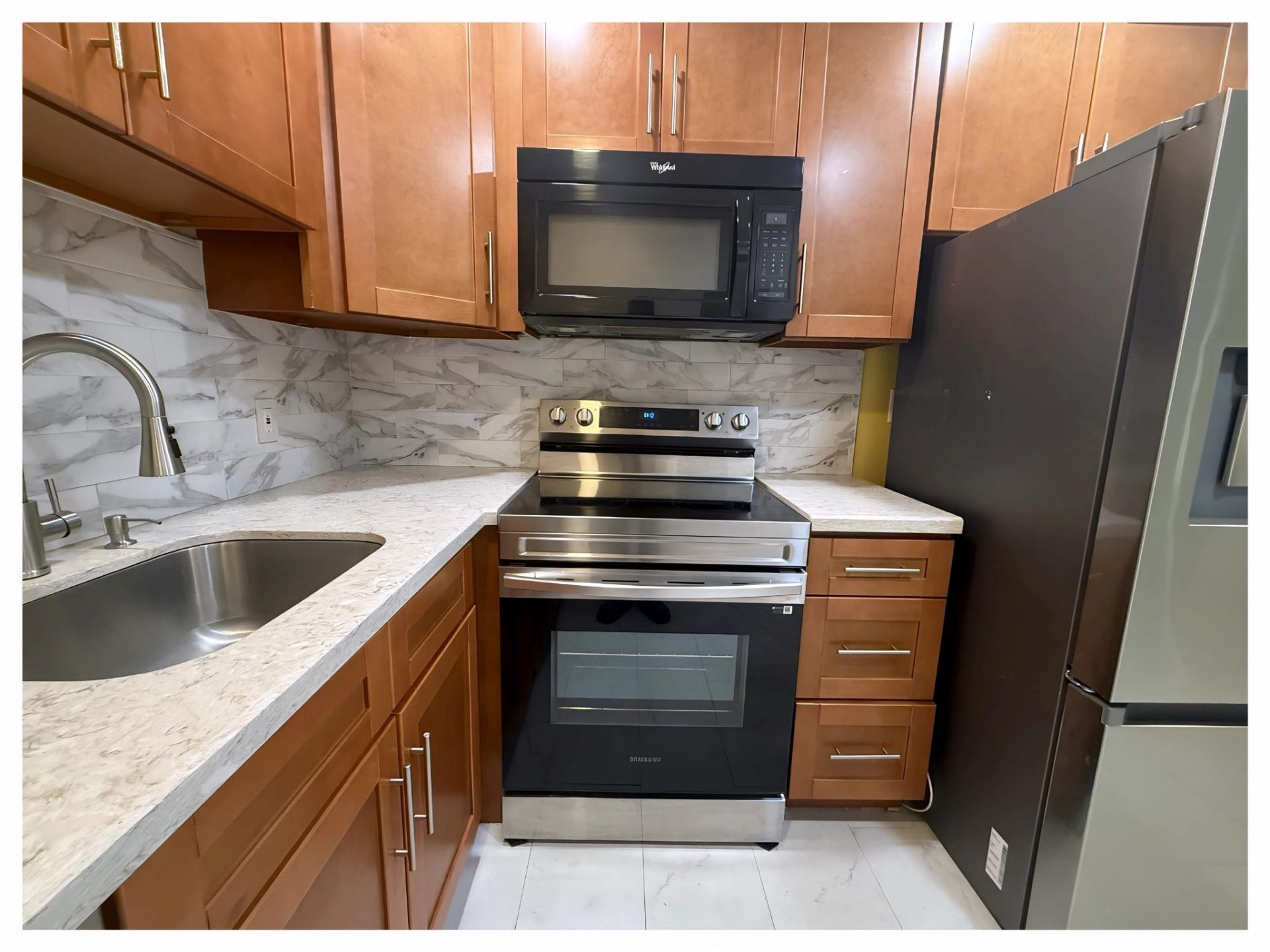3071 NW 47th Terrace, Unit 319, Lauderdale Lakes, FL 33313 Photo