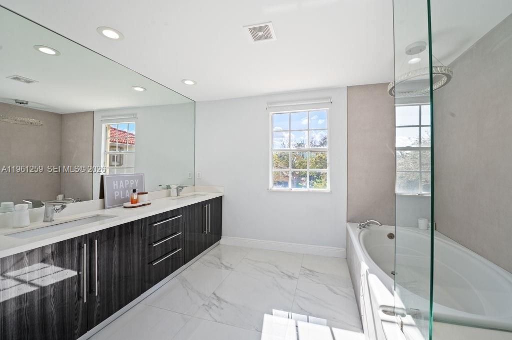 3846 W Gardenia Ave , Weston, FL 33332 Photo