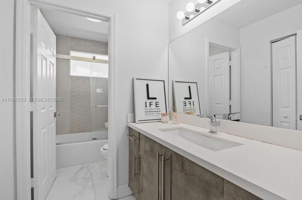 3846 W Gardenia Ave , Weston, FL 33332 Photo