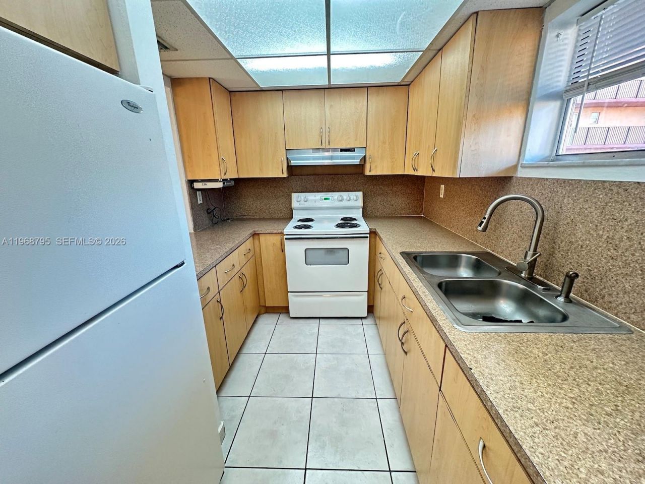 1990 W 56th St, Unit 1203, Hialeah, FL 33012 Photo