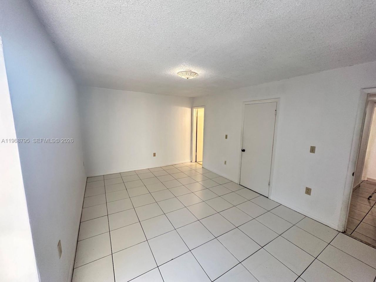 1990 W 56th St, Unit 1203, Hialeah, FL 33012 Photo
