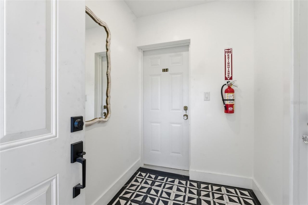 326 6th Avenue N, Saint Petersburg, FL 33701 Photo