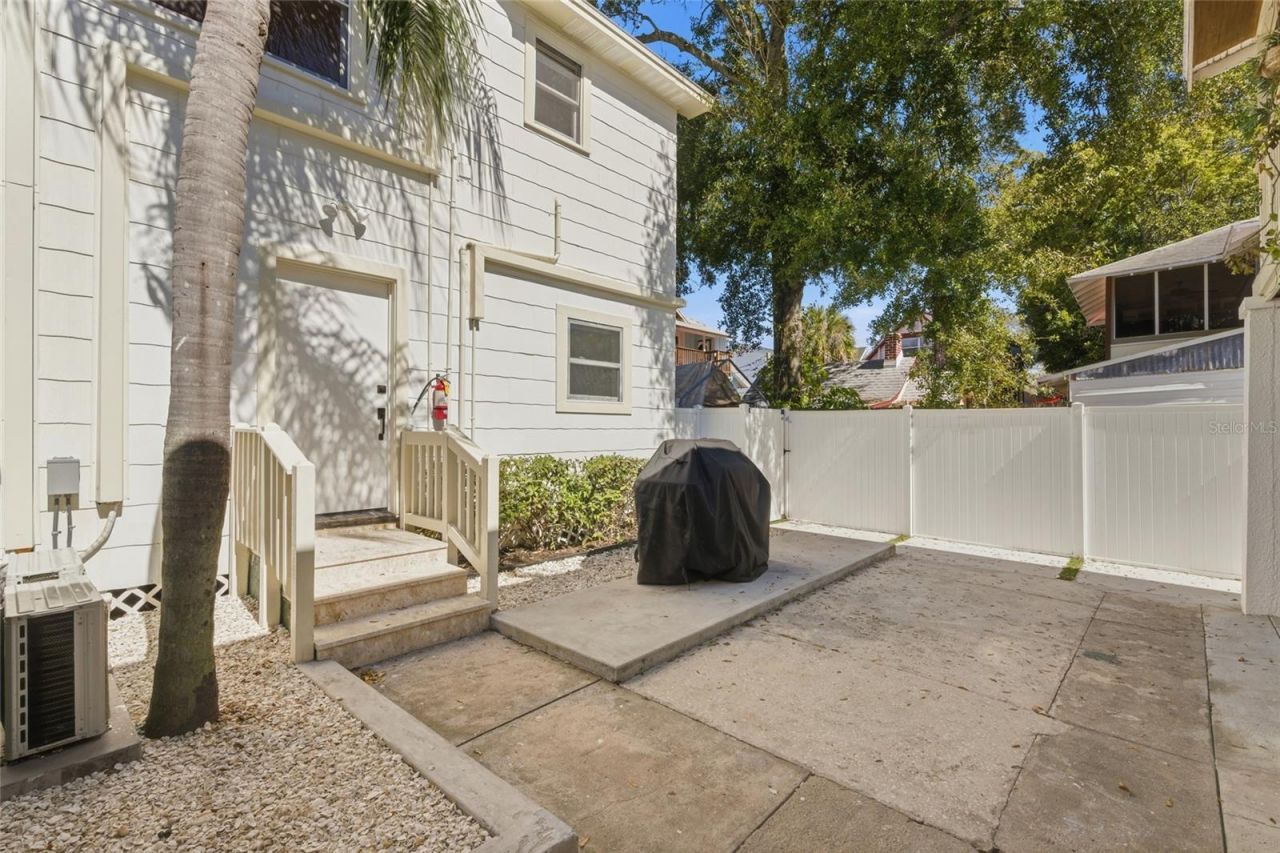 326 6th Avenue N, Saint Petersburg, FL 33701 Photo