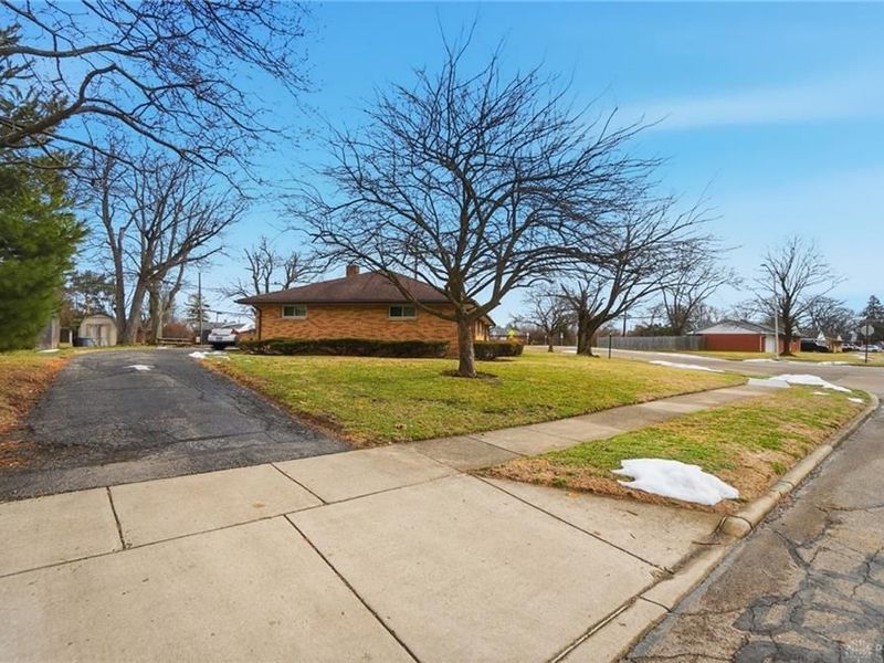 701 Wiltshire Boulevard, Kettering, OH 45419 Photo 11