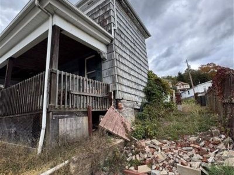 519 Clinton Street, Martins Ferry, OH 43935 Photo 7