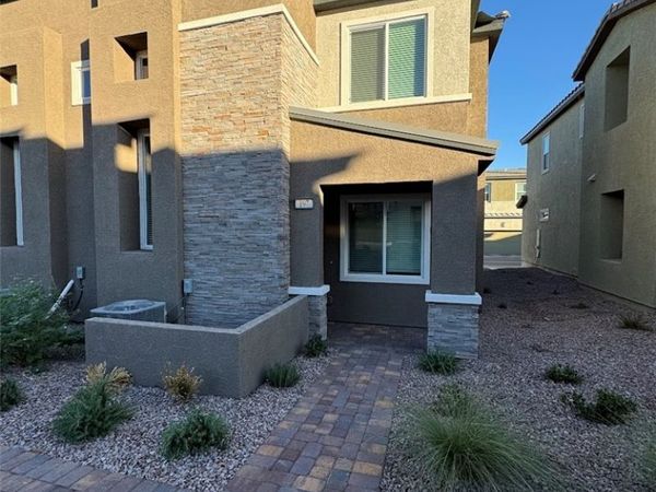 197 Wewatta Avenue, Henderson, NV 89011