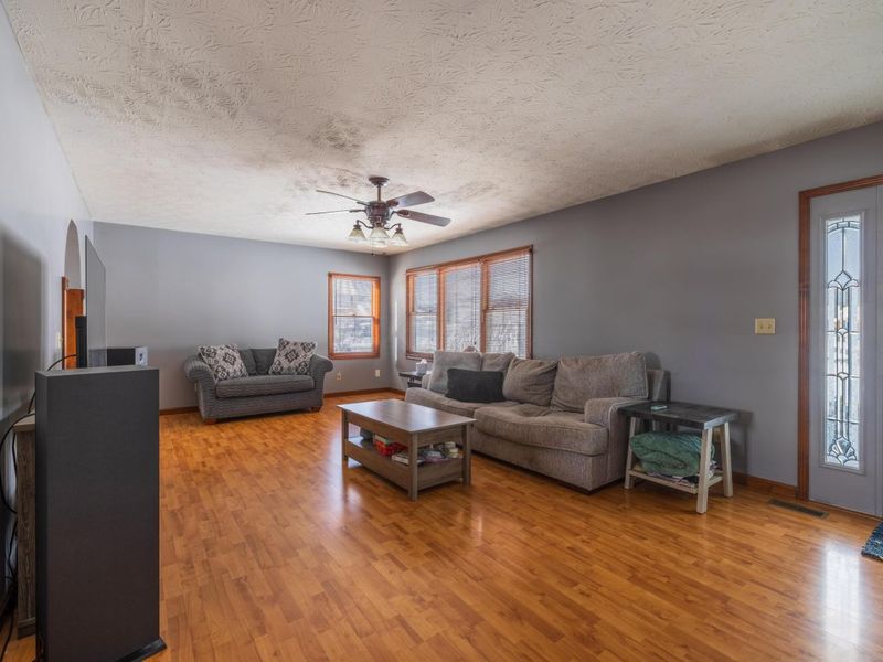 11699 Channingway Boulevard, The Plains, OH 45780 Photo 6